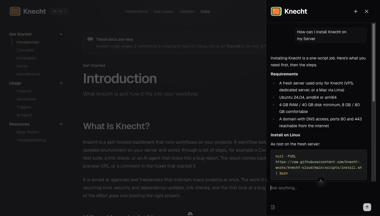 Das Panel "Frag Knecht" rechts neben den Docs, mit der Frage nach der Installation und einer Antwort mit Anforderungen und dem Install-Befehl